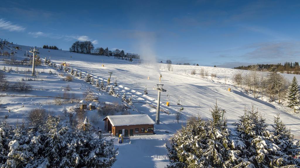 Hotel Am Bühl Eibenstock Buitenkant foto